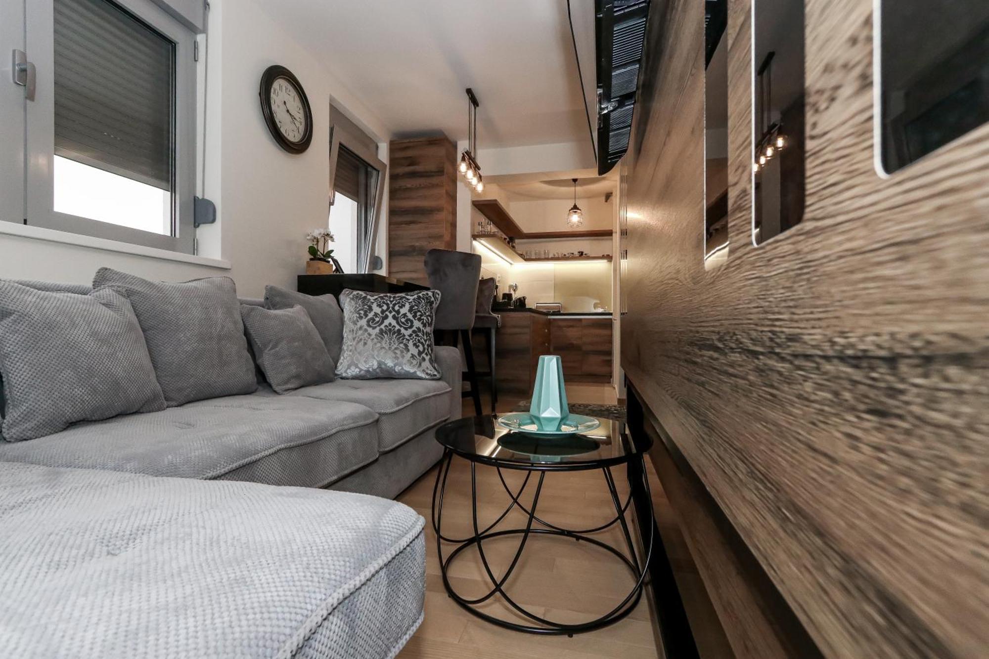 Story,nikole Cupica Beograd Belgrado